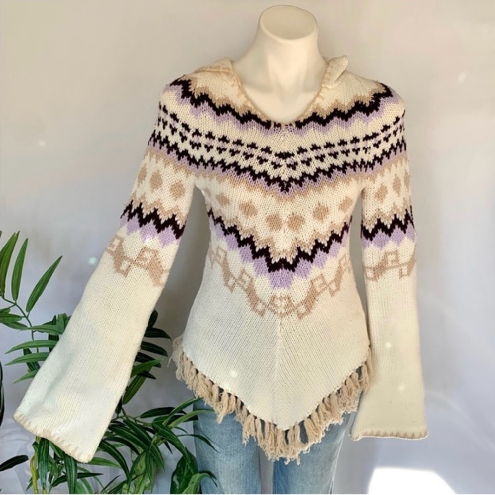 Arizona Jean Company Woman XL Hooded Sweater Poncho Bell Sleeve Fringe Western